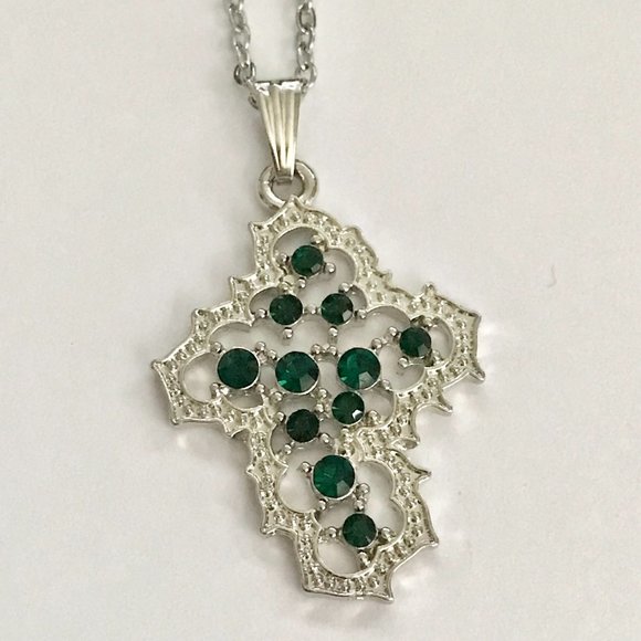 Celtic Cross Necklace Green Crystals Simulated Emeralds Silver Plated 20" Chain - Picture 6 of 10